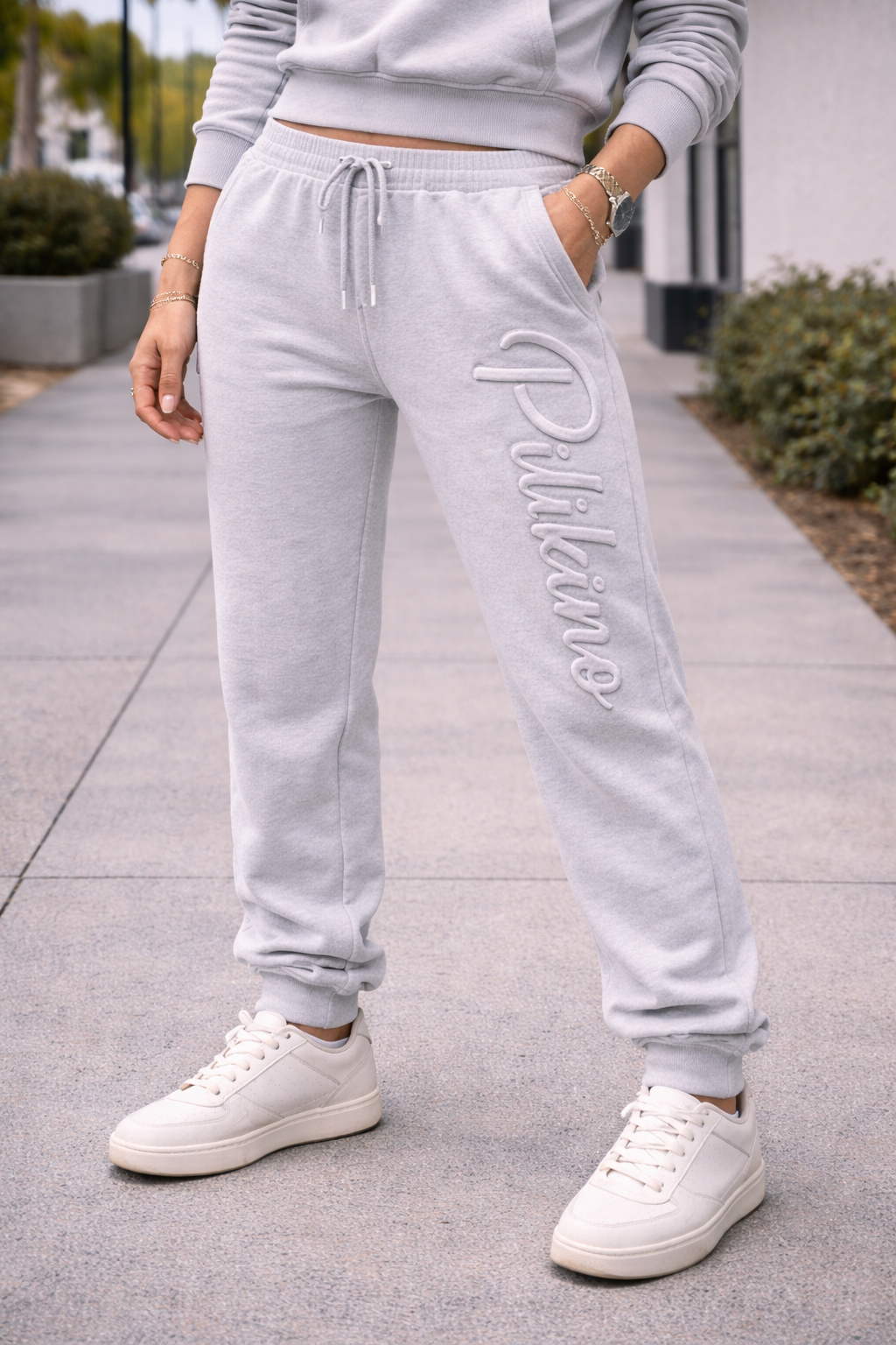 Pilikino Embossed Sweatpants